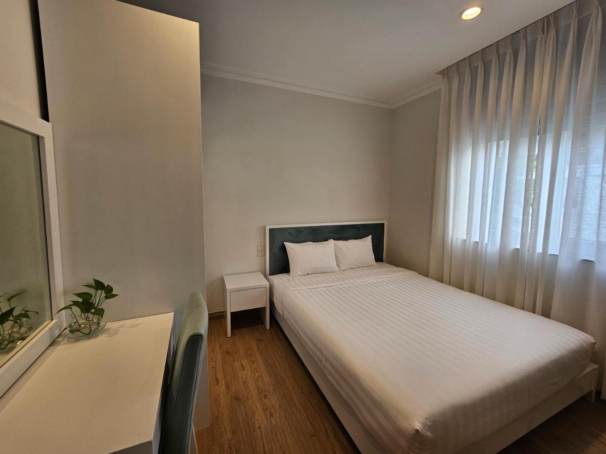 Song Hung 1 Luxury Hotel & Apartments Ho-Chi-Minh-Stadt Exterior foto